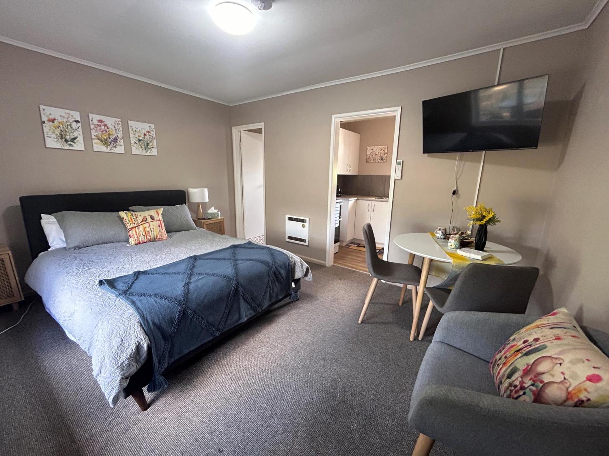#4 Waddell Apartment Canowindra
